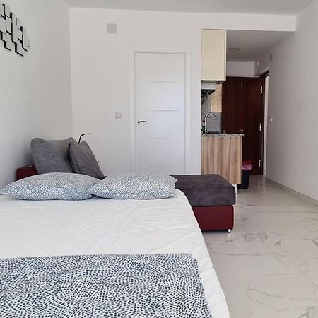 Babylon Tourist Apartments Benalmádena Exteriör bild