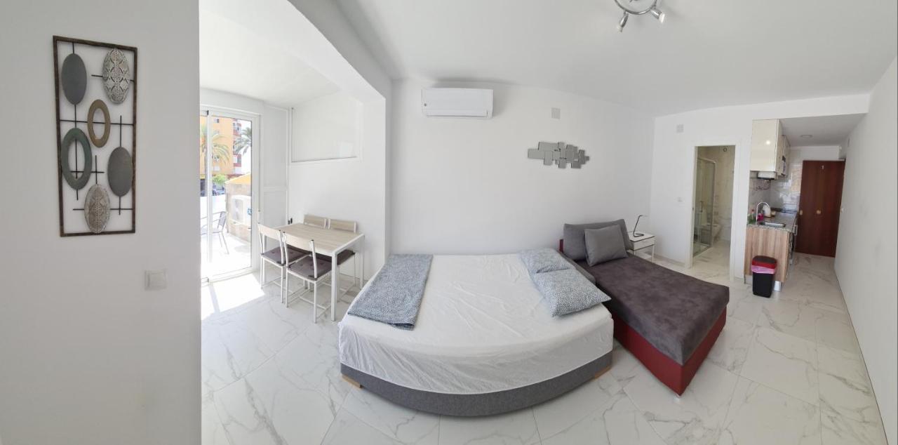 Babylon Tourist Apartments Benalmádena Exteriör bild